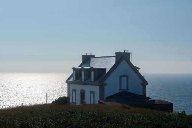 Holiday Home Cleaning for a Stress-Free Summer
